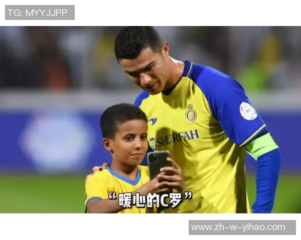 足球巨星暖心一刻感动全场关爱少年球迷引发热议 足球巨星暖心一刻感动全场关爱少年球迷引发热议